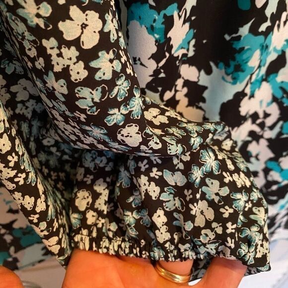 Jones New York Black Teal Floral Boho Peasant Top - Picture 6 of 8